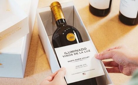 New wine – ILUMINADO Syrah Santa María Valley 2018 by Vinos de La Luz