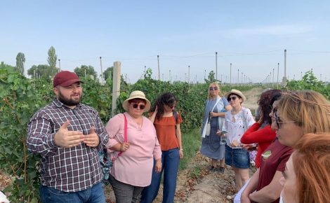 GuideMASTER Wine Tour Guide Program: aims to increase the quality of wine tourism in Armenia through the professional training of wine guides
