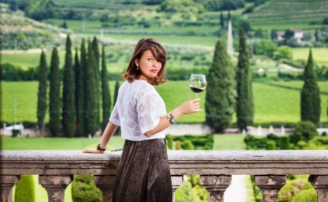Anna Alekseyeva: an international wine and table etiquette expert