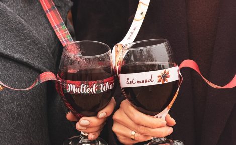 Wine Lanyard: The Perfect Companion for Tastings and Travels