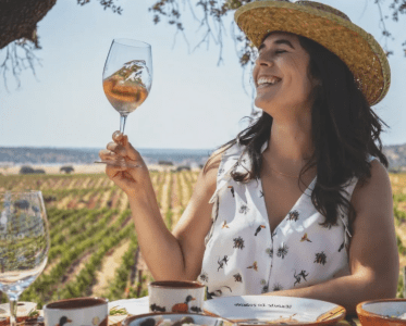 Entre Vinhas: Inspiring a New Vision of Wine Tourism