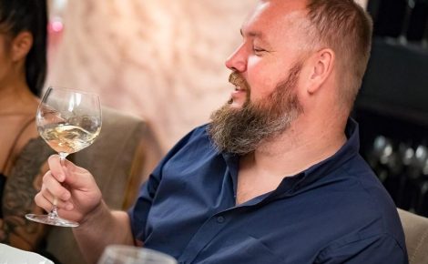 Kjell-Gabriel Hendrichs Wine Expert in Education and Tourism