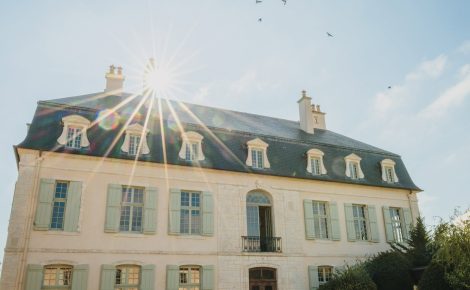 The Burgundy Phenomenon: While the World Slows Down, the “Cradle of Terroir‑Driven Winegrowing” Takes Off